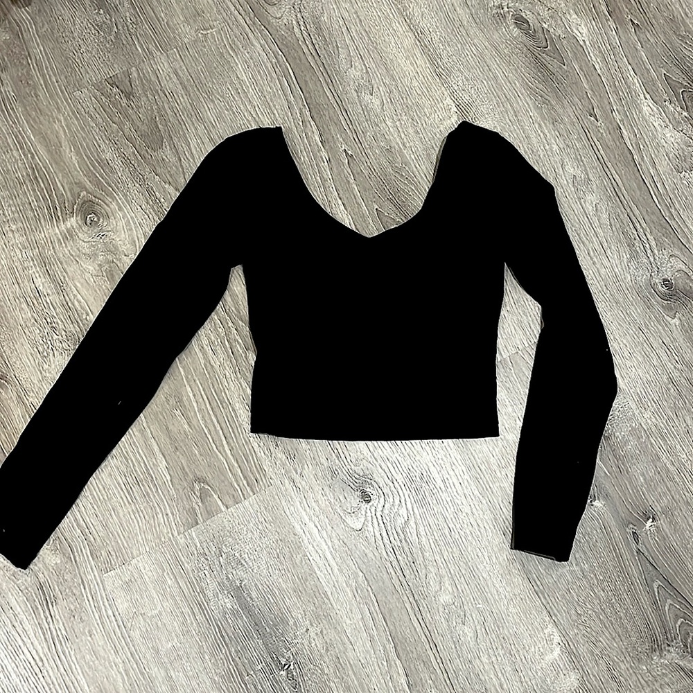 Lululemon Black Align long sleeve size 6